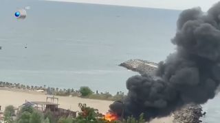 VIDEO Incendiu pe o plajă din Constanța. Pagubele sunt estimate la aproximativ 100.000 de euro
