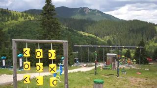 Refugiul camuflat &icirc;n inima pădurii