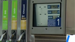 VIDEO Nicușor Dan a promulgat legea pentru reducerea preţului carburanţilor