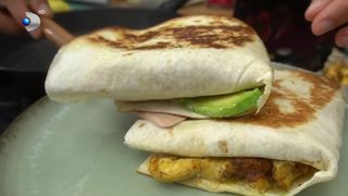 VIDEO Rețeta zilei - tortilla cu pui. Un preparat simplu și plin de gust