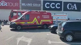 Incendiu la un mall din Deva! 300 de persoane evacuate