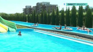 VIDEO Parcul acvatic de la munte, pe placul turiștilor