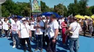 VIDEO Legea salarizării &icirc;n educație provoacă tensiuni majore. Profesorii amenință cu boicotarea &icirc;nceputului de an școlar