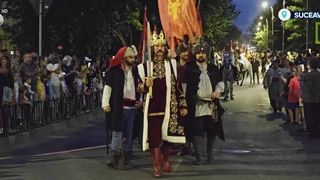 VIDEO &bdquo;Este cea mai mare paradă&rdquo;. Suceava se transformă &icirc;ntr-un oraș medieval