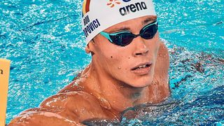 VIDEO O nouă medalie de aur pentru David Popovici! Este campion european și la 200 de metri liber