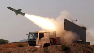 VIDEO Iranul a atacat Emiratele Arabe Unite cu rachete balistice