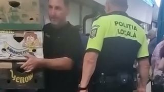 VIDEO Revoltă &icirc;n Buzău. Ce facem cu bătr&acirc;nii care v&acirc;nd la colțul străzii