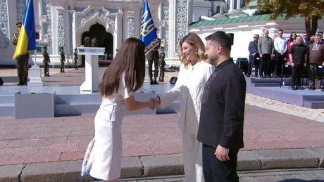 VIDEO Mirabela Grădinaru, primită de Zelenski și soția sa la Kiev. Prima doamnă a mers &icirc;n Ucraina fără Nicușor Dan 