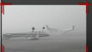 VIDEO Avioane răsturnate pe pistă din cauza v&acirc;ntului puternic. Fenomene meteo extreme &icirc;n Italia 
