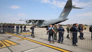 Airbus A400M, aeronava de suport pentru T&uuml;rk Yıldızları