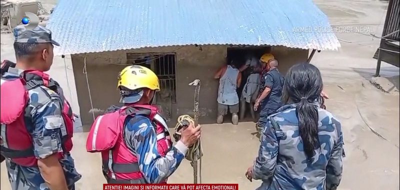 Imagini apocaliptice în Nepal