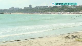 VIDEO Ultimul weekend de vară pe litoral. Turiștii trebuie să fie atenți la condițiile meteo
