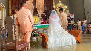 Ceremonie bizară &icirc;n Filipine