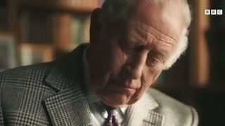 VIDEO Regele Charles confirmă: Prințul Harry și Meghan Markle nu revin la statutul de membri activi ai familiei regale