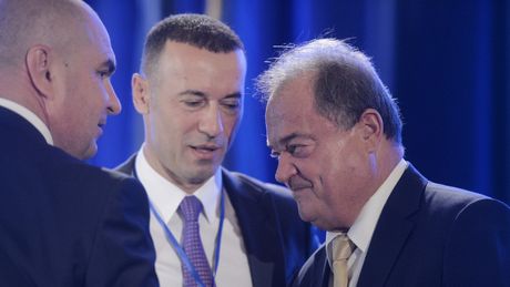 Vasile Blaga &icirc;i cere lui Nicușor Dan să desemneze c&acirc;t mai repede un premier. Ce spune senatorul PNL despre suspendarea președintelui