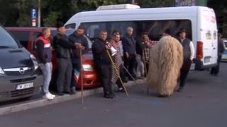 Fermierii protestează &icirc;n fața Guvernului: "S-a ajuns prea departe!" - Sute de jandarmi și polițiști, mobilizați
