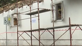 VIDEO La Constanța &icirc;ncepe mutarea bisericii construite ilegal pe trotuar. Se va transporta bucată cu bucată: &rdquo;&Icirc;mi pare rău că o demolează&rdquo;