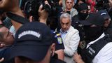 VIDEO Susținătorii lui Călin Georgescu str&acirc;ng bani pentru cauțiune. Legea rom&acirc;nească limitează opțiunile de eliberare