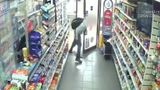 VIDEO Atac violent comis de un adolescent de 14 ani &icirc;n Marea Britanie. Băiatul era obsedat de fosta prietenă