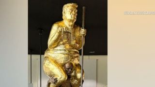 VIDEO Statuia lui Donald Trump, instalată &icirc;n Parlamentul European 