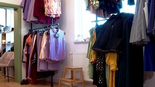 VIDEO Top 3 materiale potrivite pentru ținutele de toamnă