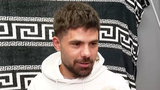 VIDEO Povestea lui Andrei, t&acirc;nărul care doarme &icirc;n frizerie. De la greutăți, la visul &icirc;mplinit și cu o durere mare &icirc;n suflet