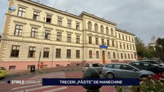 VIDEO Suceava inovează pentru siguranța pietonilor: manechine viu-colorate la trecerile de pietoni din apropierea școlilor