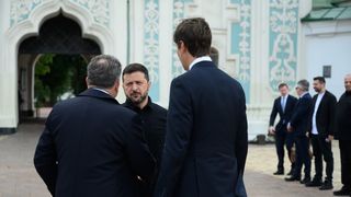 Zelenski &icirc;i cere lui Trump să pedepsească Rusia