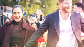 VIDEO Prințul Harry și Meghan Markle revin &icirc;n lumina reflectoarelor britanice după șase ani