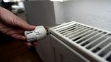 VIDEO Frig &icirc;n case și facturi mai mari. Cum se pregătesc bucureștenii pentru iarna scumpă: &rdquo;Nu mai rezistăm așa&rdquo;