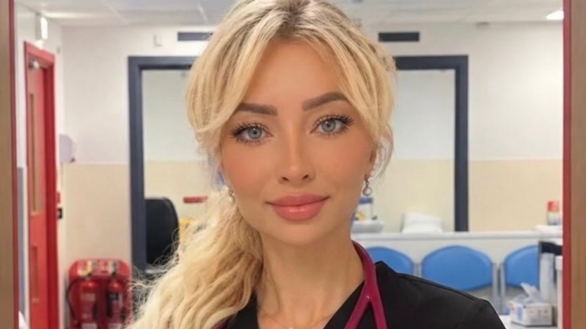 Ea este Elena, medicul care a salvat un bărbat în aeroportul din Florida Românca muncește la un spital din Marea Britanie: „Suntem incredibil de mândri că este membră a echipei noastre”