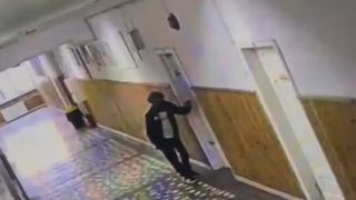 VIDEO Adolescentul care a comis atacul din Bistrița nu răspunde penal. Sistemul juridic și educațional, &icirc;n fața unui eșec major