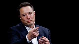 Elon Musk a dat ordinul de a tăia accesul Ucrainei la serviciile de satelit, deși a dat vina pe Casa Albă