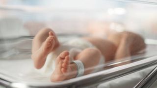  O mamă din Buzău este acuzată că și-a ucis bebelușul de doar 7 zile