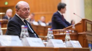 Traian Băsescu nu crede că Guvernul va indexa pensiile. Fostul președinte susține că Executivul &bdquo;nu are control pe cheltuieli&rdquo;
