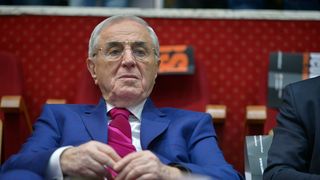  Viorel Păunescu a murit la 91 de ani! Ultimele clipe din viața fostului președinte al Stelei, povestite de Mitică Dragomir: &bdquo;A ridicat m&acirc;inile și a făcut semn că s-a terminat&rdquo; 