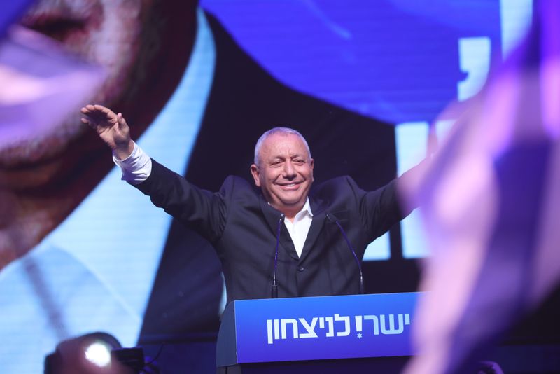 Alegeri Israel. Benjamin Netanyahu, cot la cot cu rivalul său, Gadi Eisenkot 
