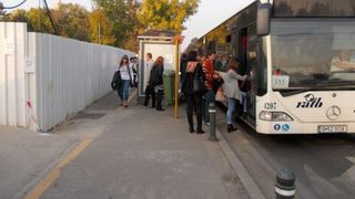 RATB lanseaza o tombola pentru posesorii de abonamente. Premii: o mie de bilete la teatru si circ sau cursuri de germana