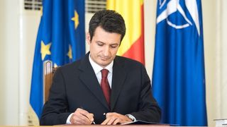 Achimaş, declaratii dupa ce si-a depus mandatul: "Un plan al infecţiilor nosocomiale nu se face prin explozii de petarde la televizor"