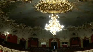 Cea mai frumoasa sala din Romania! Teatrul National din Iasi este o bijuterie arhitectonica din secolul XIX