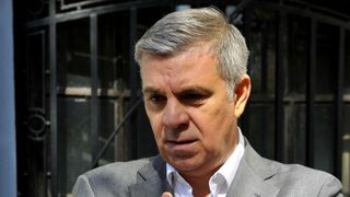 Valeriu Zgonea are mari probleme si pe plan personal! Exclus din PSD, politicianul s-a trezit dat in judecata si de o fosta iubita, care vrea pensie alimentara pentru fetita ei cu Zgonea!