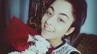 Zeci de tineri au condus-o pe ultimul drum pe Sandra, eleva care a murit in somn de extenuare! Ce cred psihologii despre moartea ei