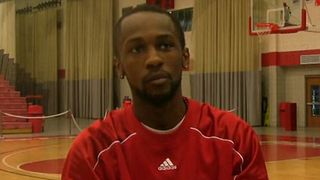 Ucigasul baschetbalistului Chauncey Hardy, omorat intr-un club din Giurgiu, a fost eliberat conditionat! Ionut Tanasoaia primise 7 ani de inchisoare, dar a fost eliberat mai devreme cu doi ani!