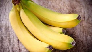 Un tanar de 22 de ani a cumparat banane pline de paianjeni din supermarket!