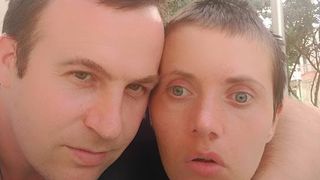 Tanara gravida, calcata in urma cu un an, de o masina pe trecerea de pietoni, internata in Israel! Iulia face terapii speciale de recuperare