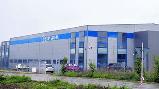 Ancheta in cazul Hexi Pharma continua. Politistii ridica documente de la trei spitale din Capitala si de la sediul RENAR