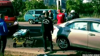 Accident teribil in Iasi! Patru masini au fost spulberate in trafic, o persoana si-a pierdut viata!