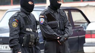 Perchezitii la locuinta lui Dan Condrea. Procurorii cauta probe in dosarul dezinfectantilor diluati