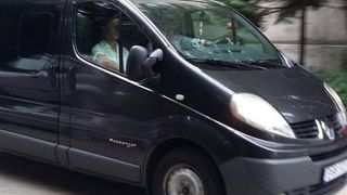 Masina funerara care a transportat sicriul la cimitir