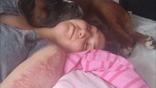 Alex Serban, supravietuitor in Colectiv, a postat o fotografie cutremuratoare cu sora lui, Nicoll, si ea victima in incendiu!